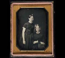 Montgomery P. Simons. Two Unidentified Young Women. Half-plate daguerreotype. Philadelphia, ca. 1846. 